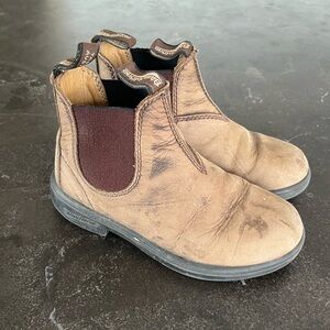 Blundstone Kids boots size AU 12 (US 13)